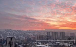 "Puklo" nebo iznad Šehera: Fascinantna igra boja iznad glavnog grada BiH